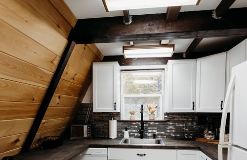 Stamford Ski Chalet | Spacious Modern A-Frame w/Private Pond, Expansive Outdoors / Skiing / hiking!