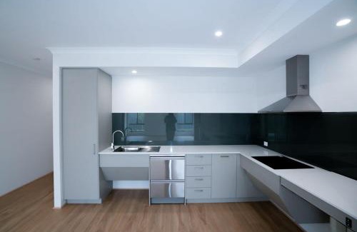 Hilbert House | Spacious Modern Hilbert Home