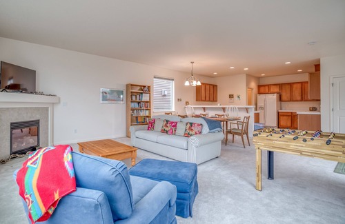 Netarts House | Spacious Modern Home in Newly Developed Netarts Neighborhood!