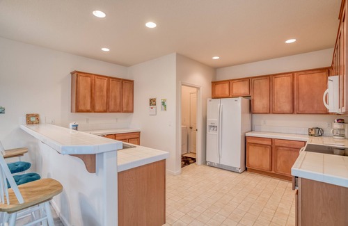 Netarts House | Spacious Modern Home in Newly Developed Netarts Neighborhood!