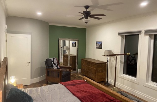 Golden Cabin | Spacious Modern Lodge in Perfect Location