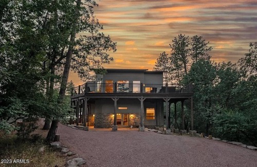 Pine Cabin | Spacious modern mountain retreat in the Pines - close to hiking and shops.