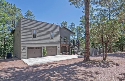 Pine Cabin | Spacious modern mountain retreat in the Pines - close to hiking and shops.