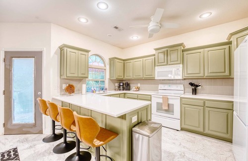 Bentonville House | Spacious Modern Retreat with Game Room & Fire Pit near Trails