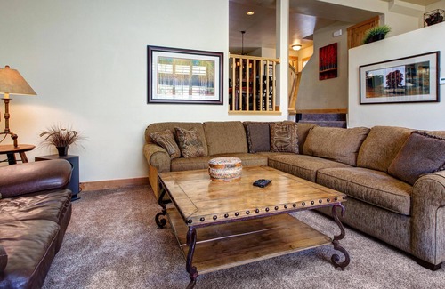 Bear Hollow Village House | Spacious Modern Townhouse at Bear Hollow Park City - Sleeps 15!