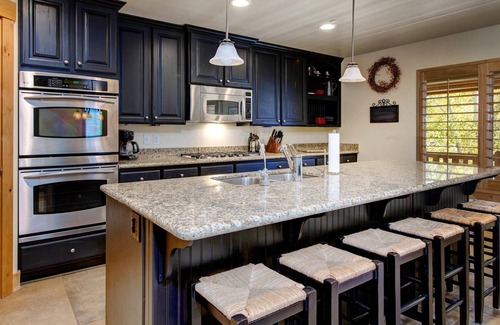 Bear Hollow Village House | Spacious Modern Townhouse at Bear Hollow Park City - Sleeps 15!