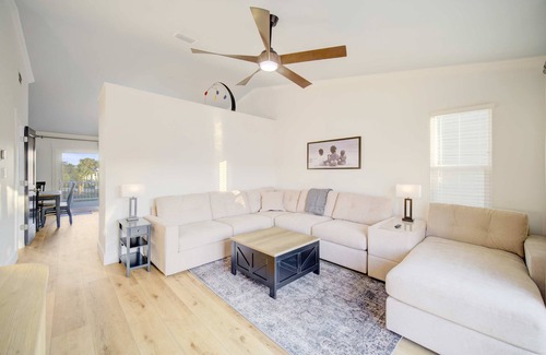 Holiday Isle House | Spacious Modern-Upscale 2bd Townhome at the Beach