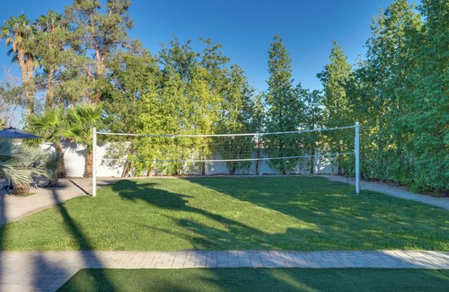 Spring Valley House | Spacious Modern Villa in fantastic Las Vegas with SAUNA+fire pit+pool+spa