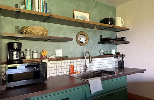 Kaunakakai Condo | Spacious Molokai Style Condo - Locally Owned