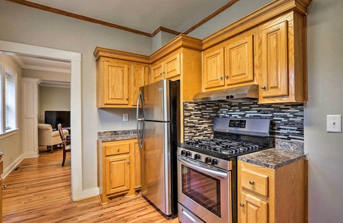 Mount Pleasant House | Spacious Mount Pleasant Home: 5 Mi to Beach