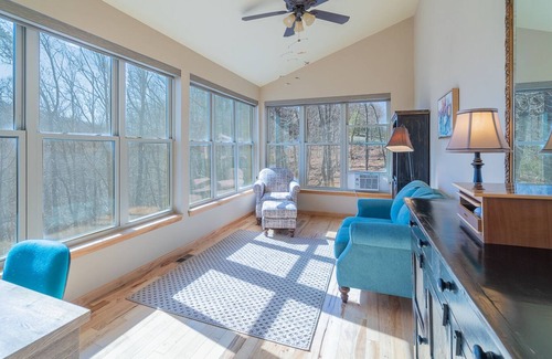 Blairsville House | Spacious Mountain Cabin Near Lake/Hiking w/ Hot Tub/Game Room/Firepits/Sleeps8
