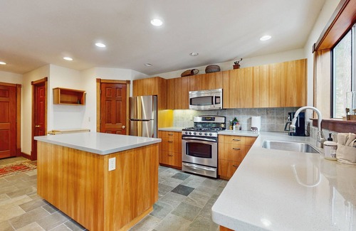 Twin Peaks House | Spacious mountain home w/deck, mountain views & access to year-round activities