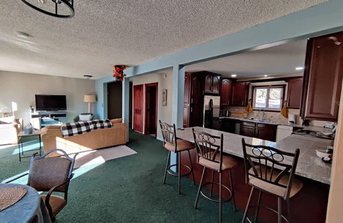 Fairplay Cabin | Spacious Mountain Home with Hot Tub on 10 Acres, Nearby Skiing