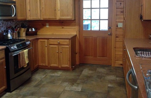 Mount Tremper House | Spacious mountain home, sunset views, creek.