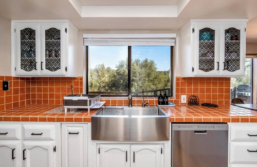 Oakhurst House | Spacious Mountain View Home - Pool, Spa, Game Room & Stunning Views [Sleeps 16]