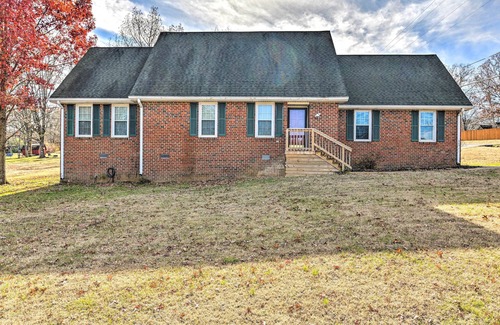 Rural Hill House | Spacious Mt Juliet Home w/1 Acre Yard!