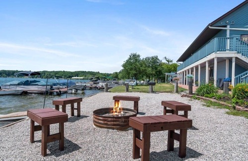 Mayfield Apartment | Spacious multi-level suite with Fife lake views