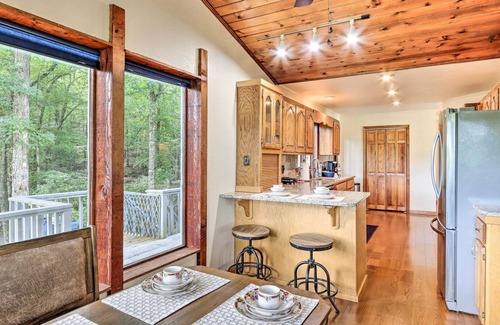 Murphy Cabin | Spacious Murphy Cabin w/ Fireplace + Large Deck!
