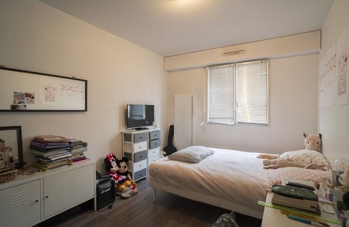 Parchamp–Albert Kahn Apartment | Spacious nest with terrace and garden