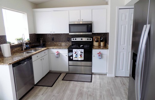 Clear Creek House | Spacious new refurnished and decorated 5-bedrooms Mickey Mouse pool house