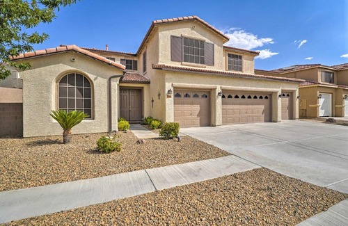 North Las Vegas House | Spacious North Las Vegas Home with Yard