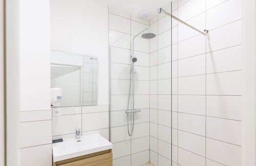 Hincmar Apartment | Spacious Oasis in the Heart of Reims: Discover Our Beautiful Cozy Apartment