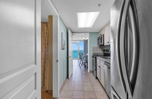 Atlantic Beach Condo | Spacious Oceanfront Condo - Bay Watch 1138