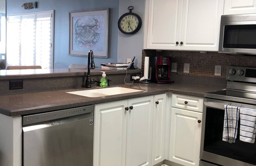 Ocean Drive Condo | Spacious Oceanfront Condo 10th floor Ashworth w/Pools North Myrtle Beach