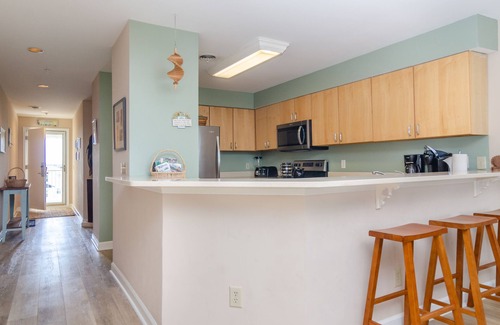 Shell Island Condo | Spacious oceanfront condo in Wrightsville Dunes!