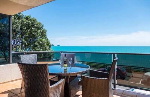 New Plymouth House | Spacious Ocean View Holiday House