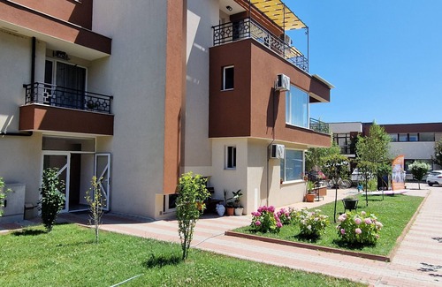 Nessebar Apartment | Spacious one-bedroom apartment in beautiful Nessebar with WiFi, air conditioning