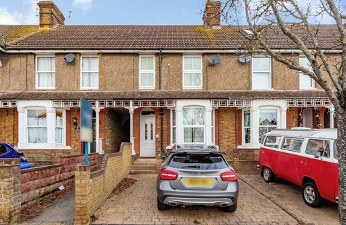 Sittingbourne House | Spacious One Room in shared house - Sittingbourne