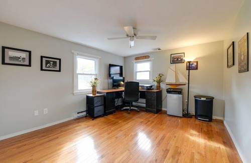 Oxford House | Spacious Oxford Home w/Pool - 4 Mi to Lake!