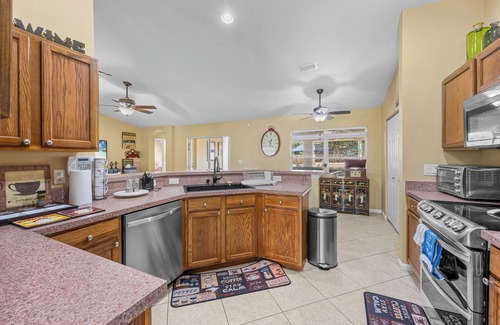 Port Saint Lucie House | Spacious Paradise House near Jensen Beach! With Game Room & Sunroom