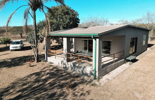 Pietermaritzburg House | Spacious Pet-Friendly 4-bedroom house in nature near Pietermaritzburg with WiFi