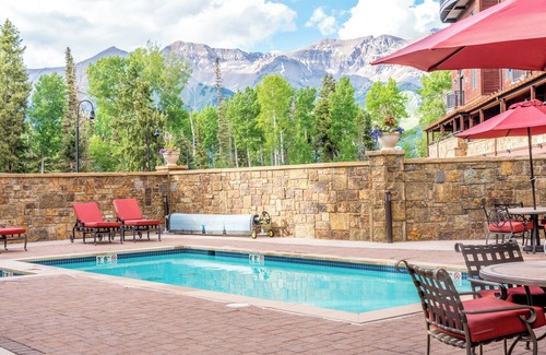Mountain Village Condo | Spacious Pet-Friendly 2-Bedroom Mountain Escape With Amenities
