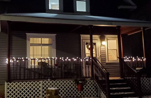 Minneapolis House | **Spacious, Pet Friendly 3 Bedroom, Close to U of M & Downtown Minneapolis