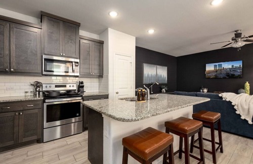 Fort Worth House | Spacious Pet Friendly | Sleeps 6