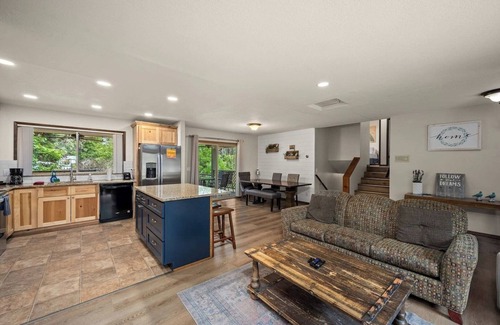 Post Falls House | Spacious Pet Friendly Home near Coeur d’Alene!