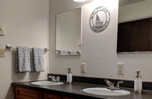 Rexburg Apartment | Spacious place for family and friends!
