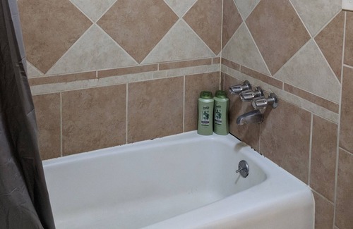 Rexburg Apartment | Spacious place for family and friends!