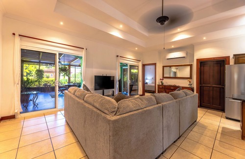 Bejuco House | Spacious Pool House in Exclusive Gated Community