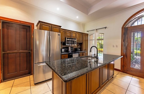 Bejuco House | Spacious Pool House in Exclusive Gated Community