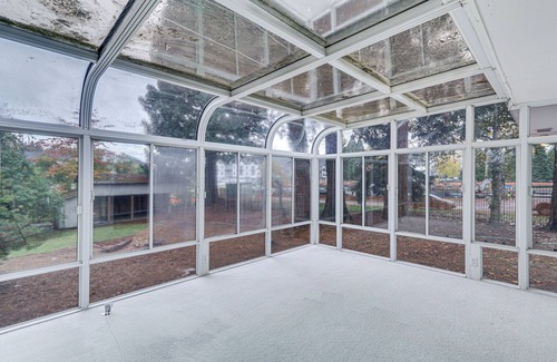 Tanasbourne House | Spacious Portland Area Home w/Fenced Yard