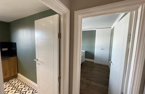 Balham Apartment | Spacious & Pristine 2BD Flat - Balham