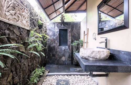 Singakerta Villa | SPACIOUS, PRIVATE 2BR VILLA WITH POOL