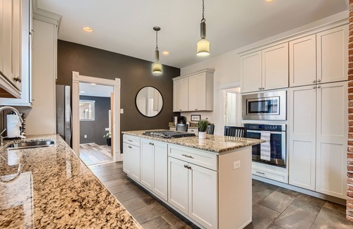 Sunnyside House | Spacious private home in Lohi, Great Location, Large Backyard, Gameroom, Garage