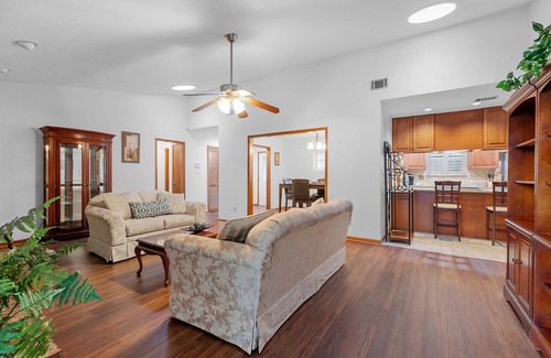 Tallahassee House | Spacious Private Vacation Home 3BR/2Bth - Family-sized, Big Backyard