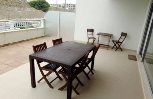 Sao Martinho do Porto Apartment | Spacious 3 Bedroom Apartment. Close to Beach. Highly recommended