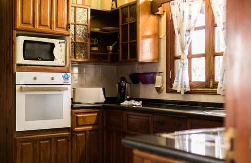 Guime Ski Chalet | Spacious, quiet house with heated pool and large garden.